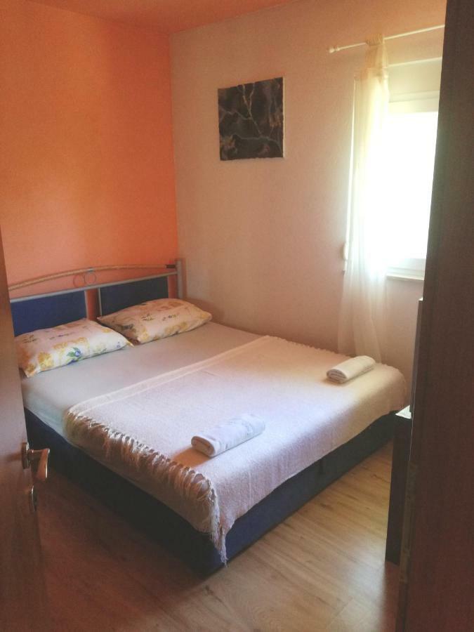 Apartman Mari Trogir Bagian luar foto