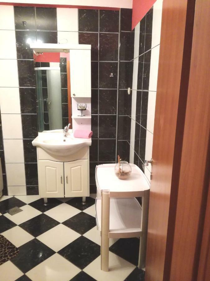 Apartman Mari Trogir Bagian luar foto