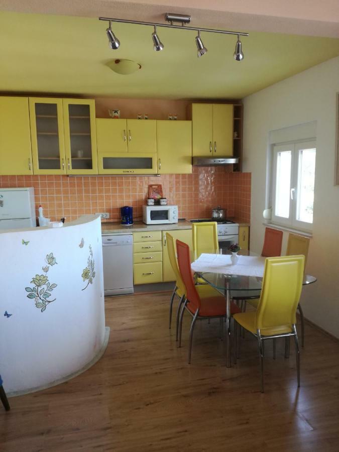 Apartman Mari Trogir Bagian luar foto